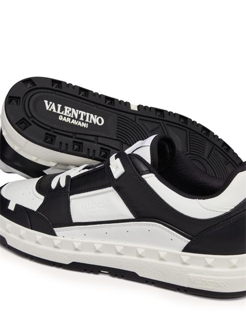 Sneaker Low Top Valentino Garavani Freedots in vernice VALENTINO GARAVANI | 6Y2S0H43RDG0NI